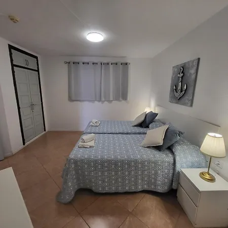 San Marino 3 דירה *